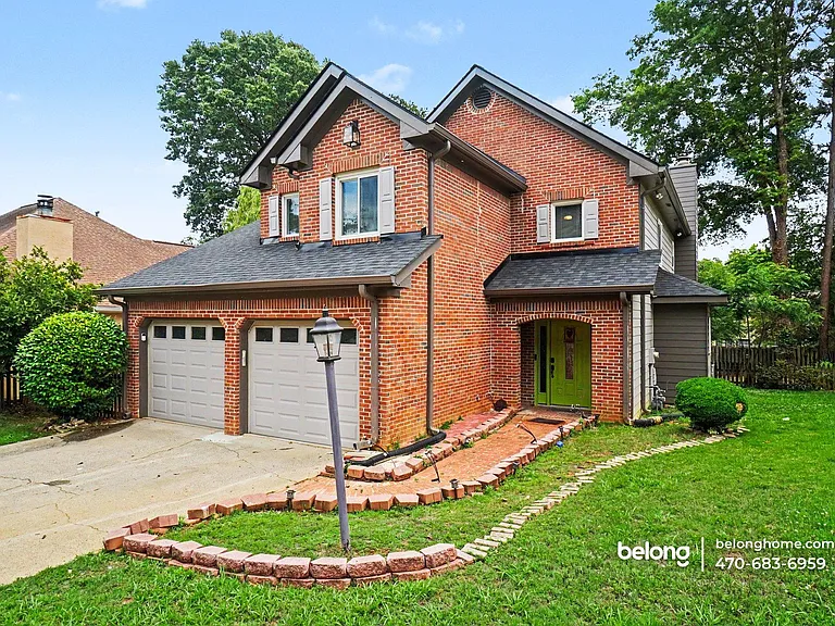 988 Bridgegate Dr NE — Photo 1