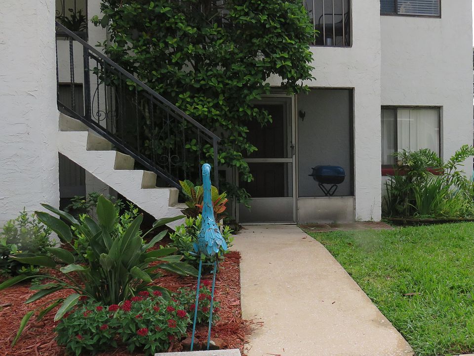 1st image of 118 McNeela Dr #118