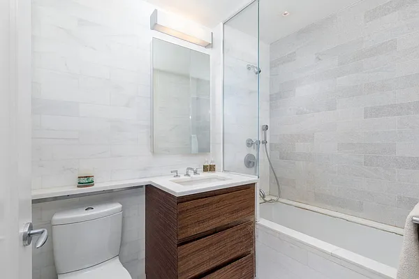 Sold by Nest Seekers International | media 18