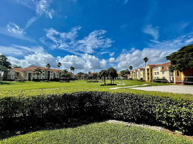 120 Yacht Club Way #305 — Photo 22