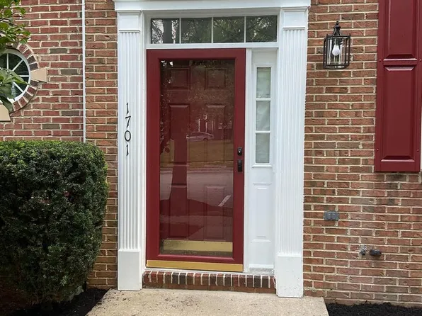 1701 Chinaberry Ct, Bowie, MD 20721
