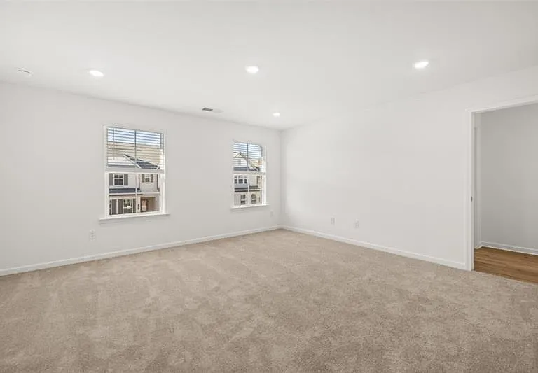 84 Smithwood Dr — Photo 11