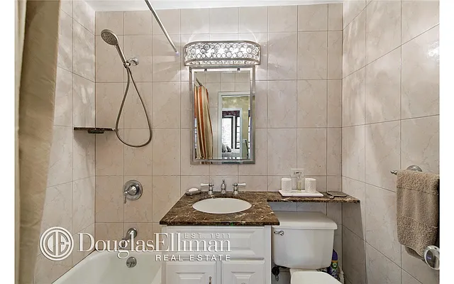 Sold by Douglas Elliman | media 21