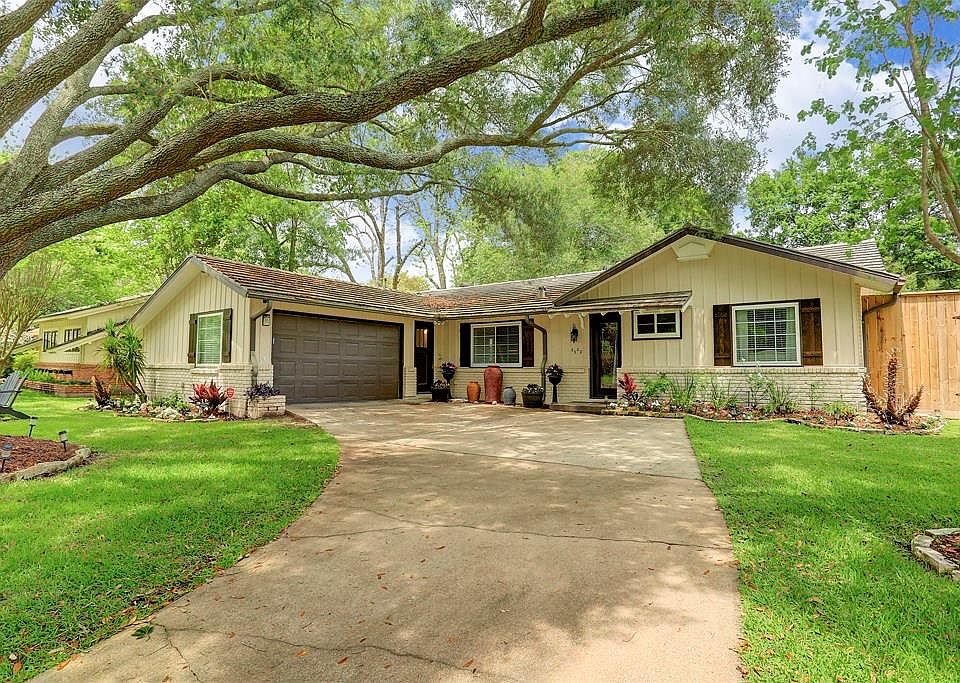 1st image of 5522 Arboles Dr