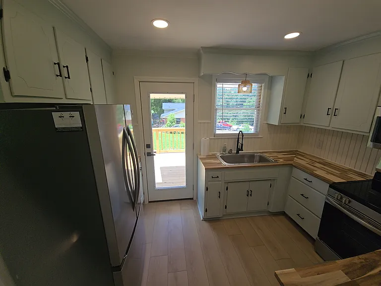 509 Beechwood Cir — Photo 5