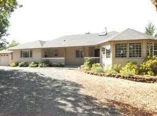 125 Placer Hill Dr, Jacksonville, OR 97530