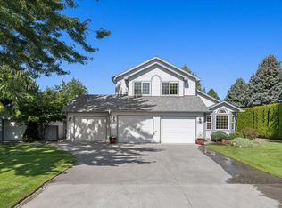 4005 Cascade Dr, West Richland, WA 99353