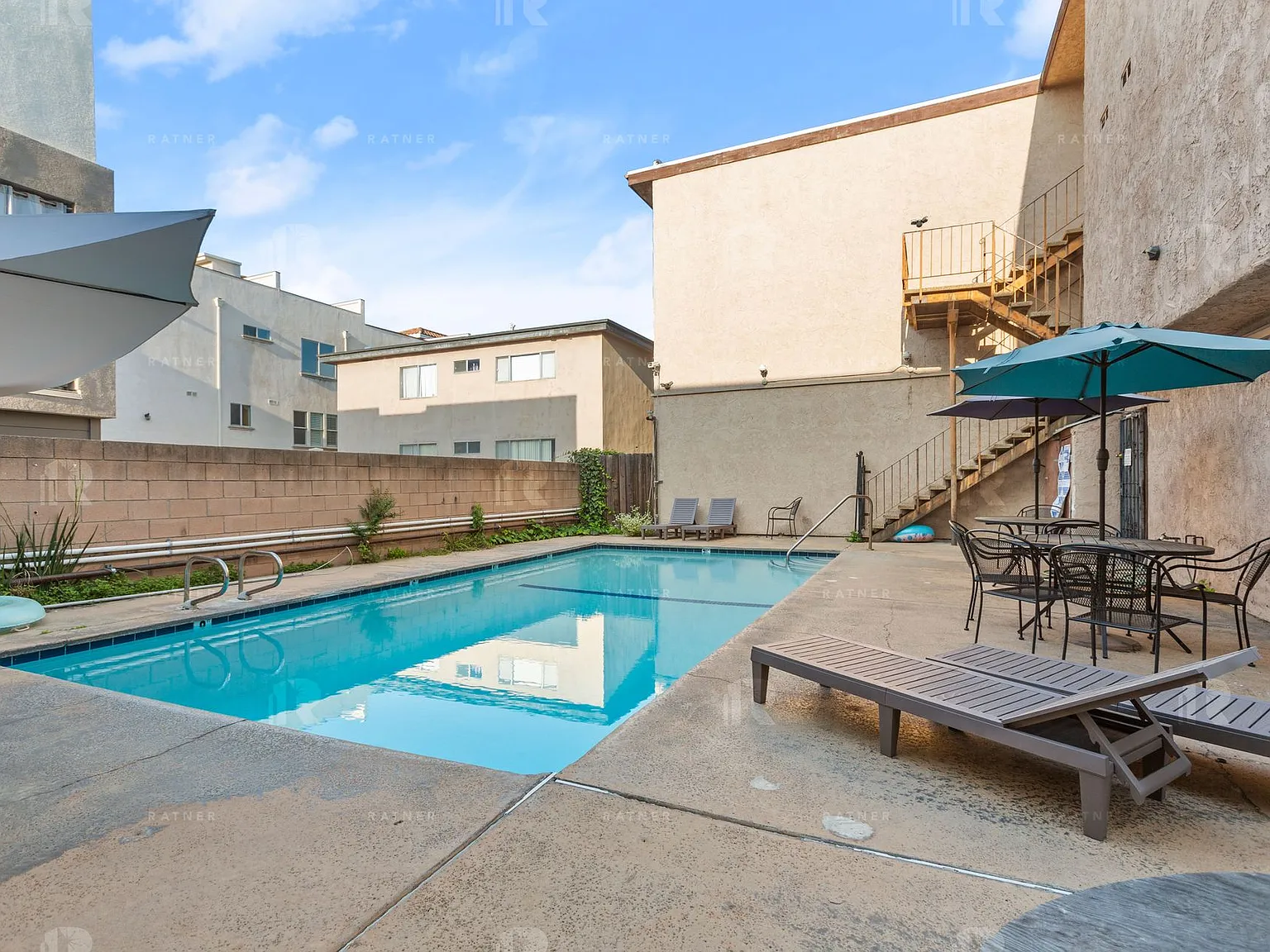 (AN/TI/YO:C) 5266 Corteen Place — Photo 2