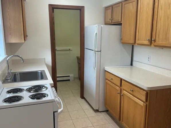 (undisclosed Address), Seaford, NY 11783