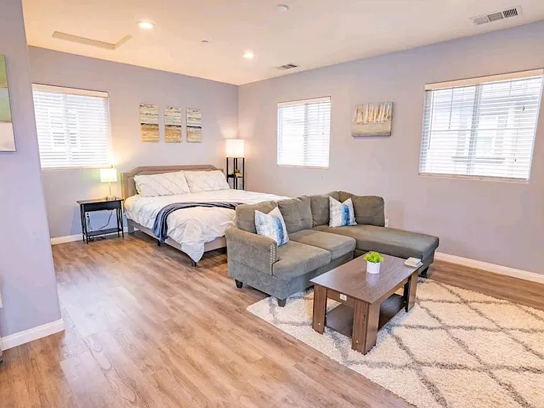 520 Nile River Dr #2 — Photo 4