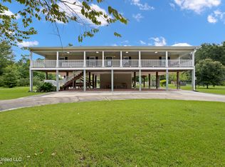 6174 Carco Rd, Bay Saint Louis, MS 39520