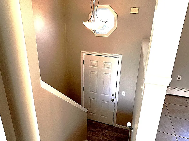 6 Bryana Way — Photo 8