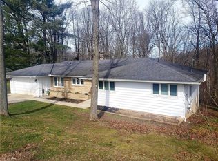 2030 Hillcrest Dr, Coshocton, OH 43812