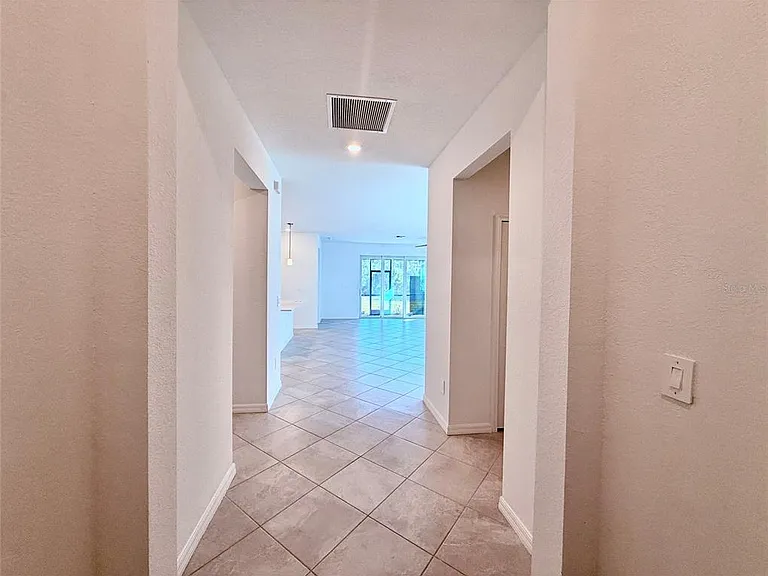 10995 Pinot Dr — Photo 5
