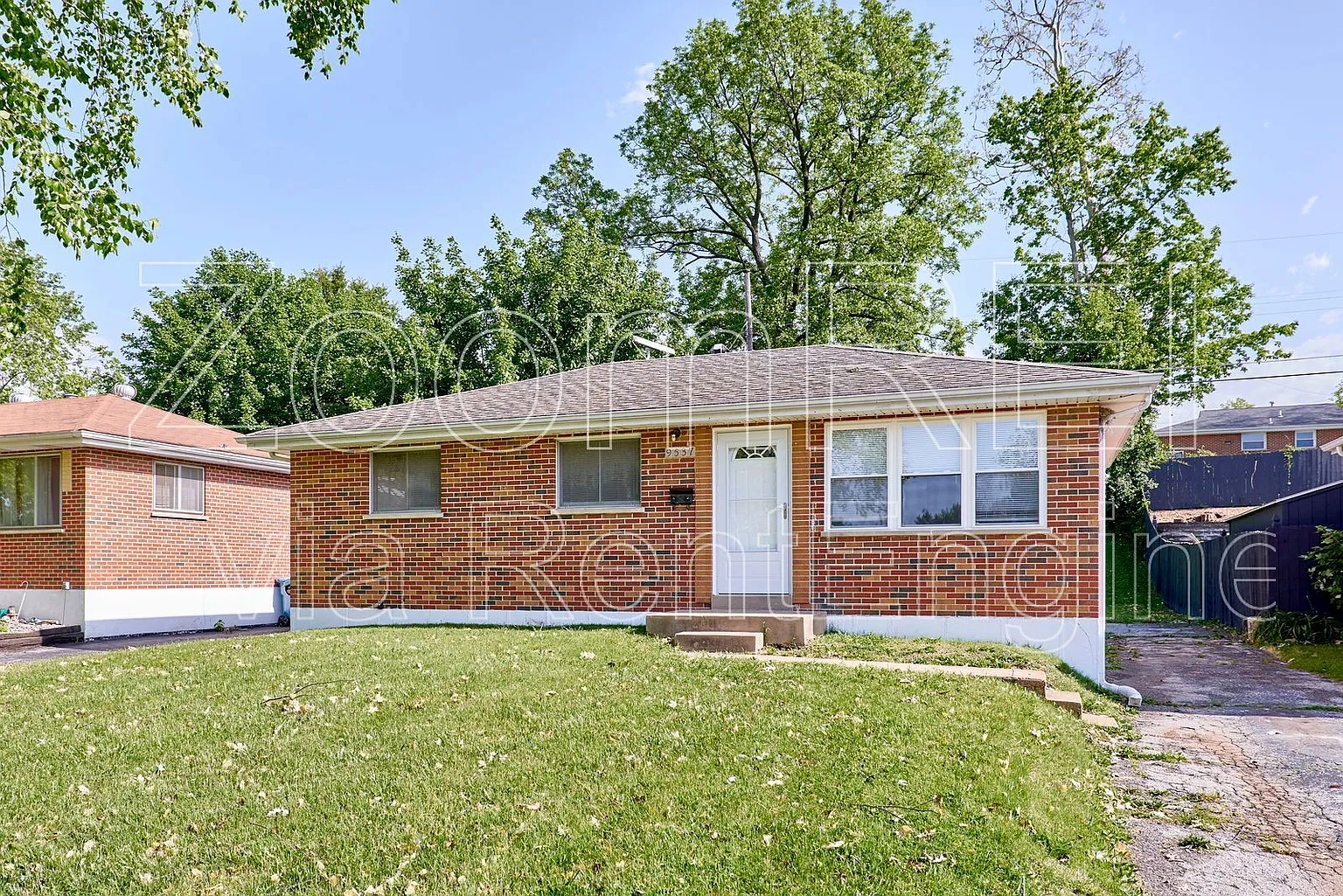 9537 Cote Brilliante Ave photo 1