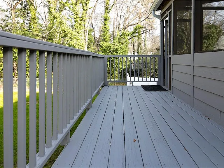 516 Faith St NW — Photo 8
