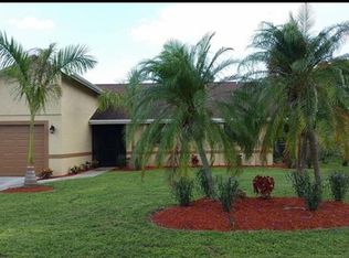 3506 Country Club Blvd, Cape Coral, FL 33904
