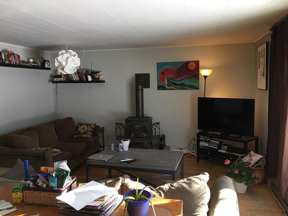 2nd image of 144 Missouri Ave
