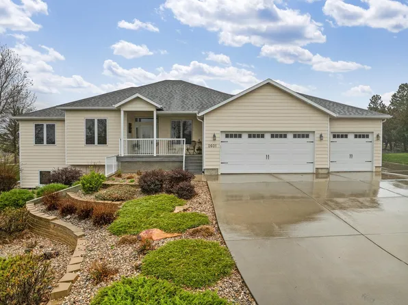 2601 Merlot Dr, Rapid City, SD 57701