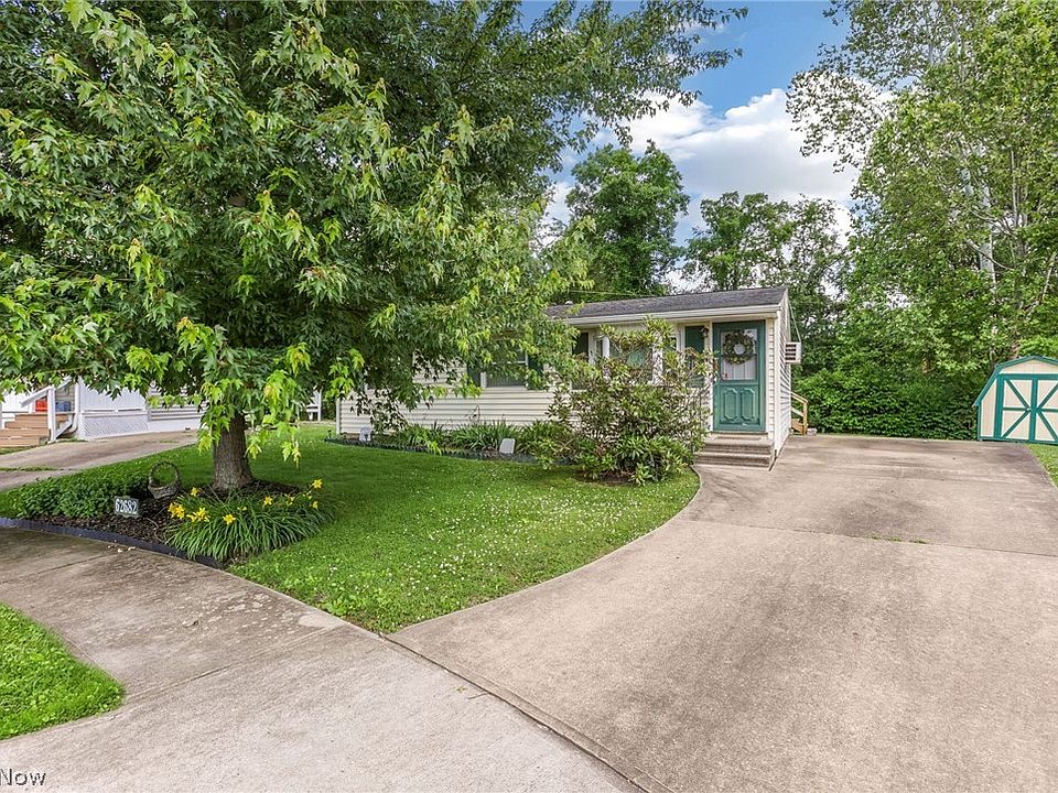 1st image of 62682 Beverly Ln