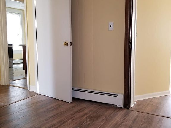 4th image of 85 Beechwood Ave Ofc #