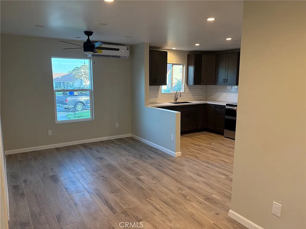 1 bed, 640 sqft, $1,995 — Photo 4