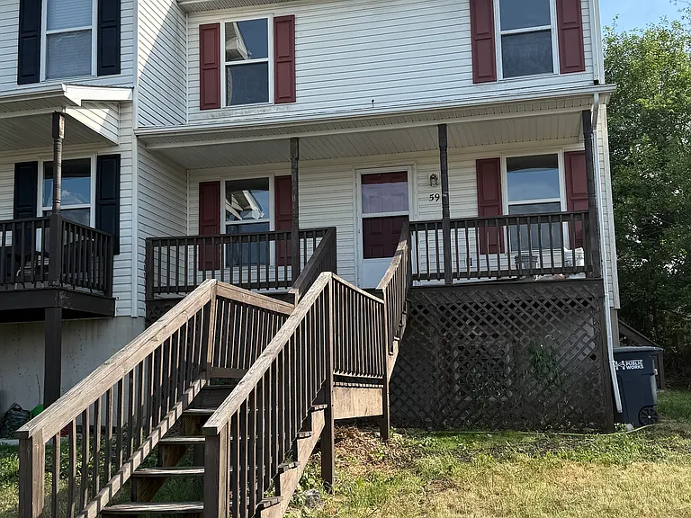 59 Easthampton Ct #1 — Photo 2