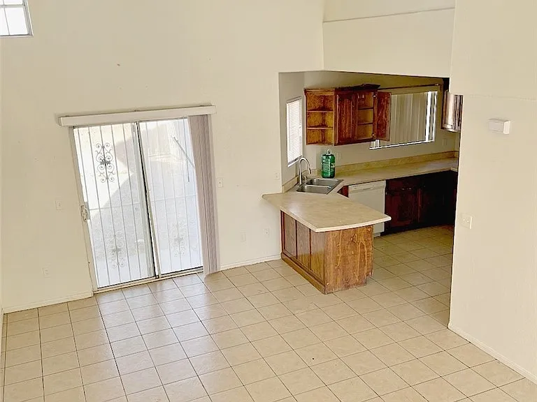 6168 Bluehill Ave #2 — Photo 7