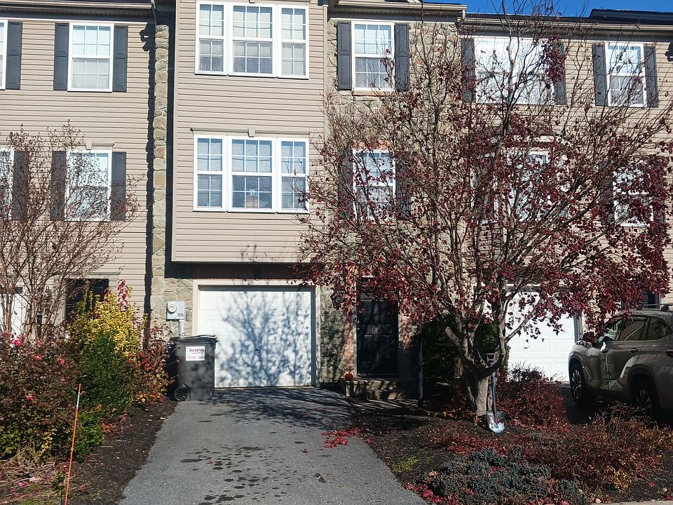 1st image of 123 Bradford St
