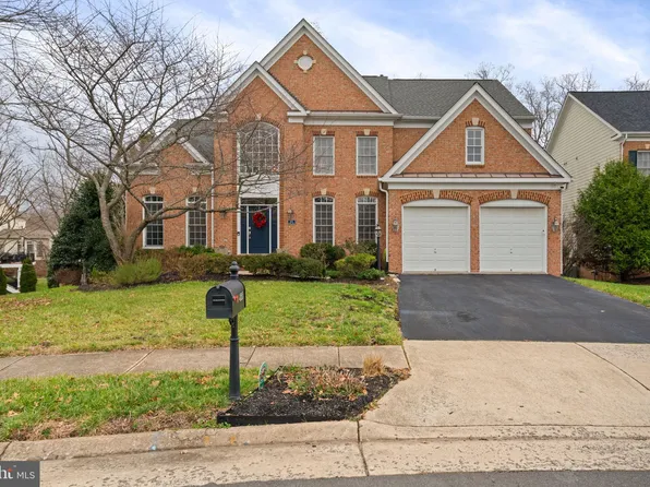 4565 Robey Way, Woodbridge, VA 22192