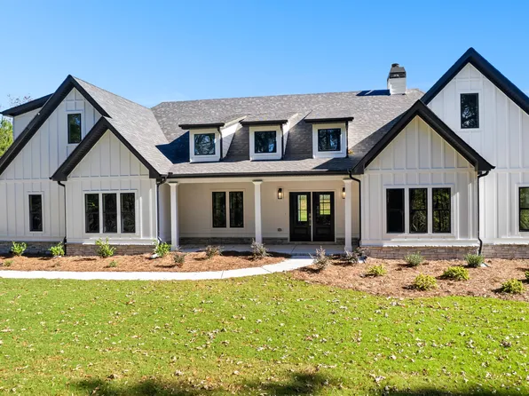 338 Indian Trl, Concord, GA 30206