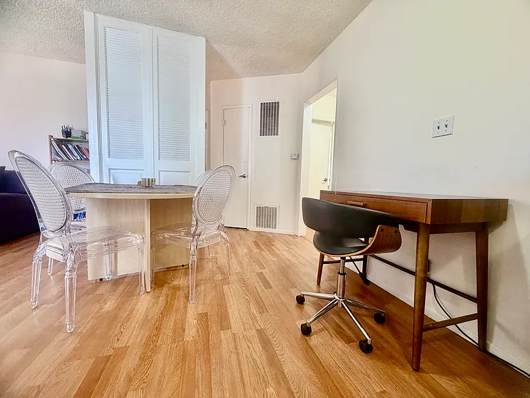 3724 Kelton Ave #3-2 — Photo 22