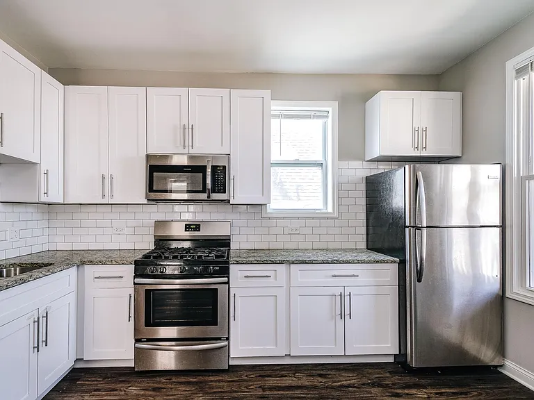 2634 N Lawndale Ave #1 — Photo 3