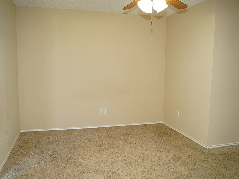 5009 Melbourne Dr #1 — Photo 18