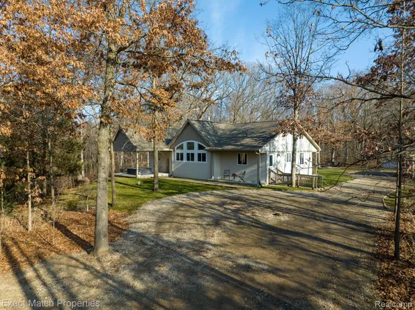 7000 Eagle Rd, Davisburg, MI 48350