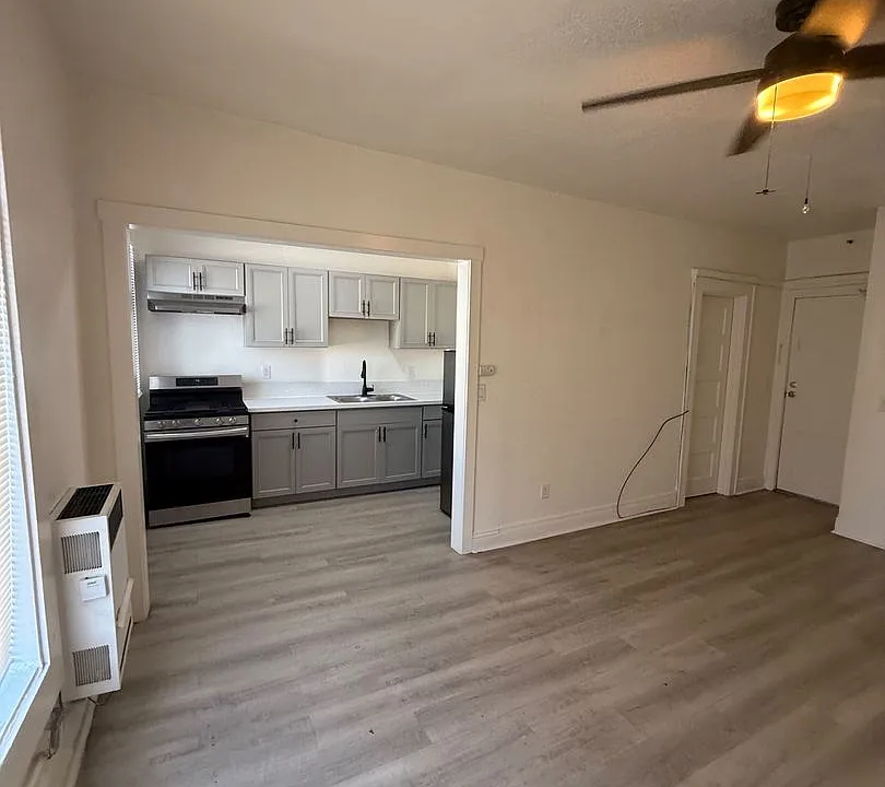 718 S Alvarado St