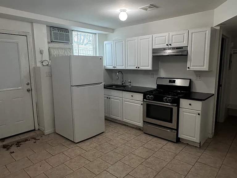 72 Byrne Ave #1 — Photo 8