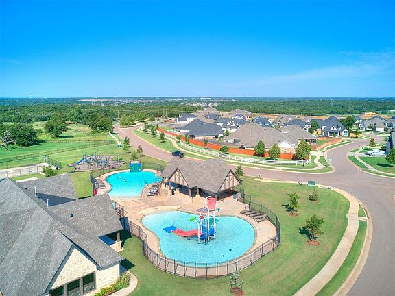 5th image of 8900 Rivercrest Dr