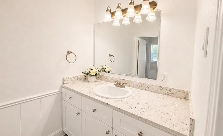 3903 Midforest Dr — Photo 12