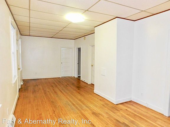 4th image of 506 N 3rd Ave