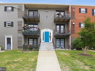 Mayflower Square, Alexandria, VA 22312