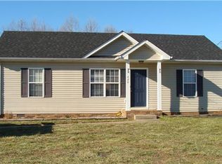 426 Woodale Dr, Clarksville, TN 37042