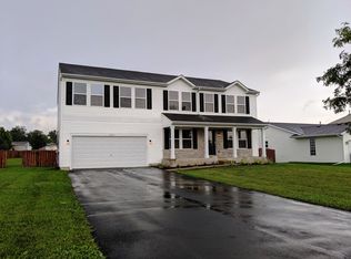 6493 Sunny Meadow Dr, Machesney Park, IL 61115