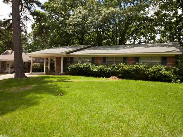 104 Hiawatha Dr, Little Rock, AR 72205