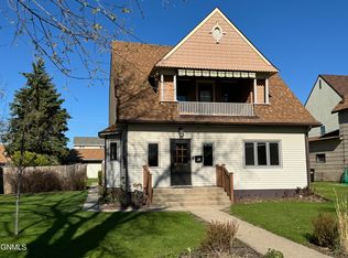 471 4th Ave NW, Valley City, ND 58072