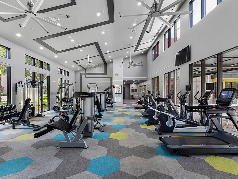 Maitland Pointe — Photo 12