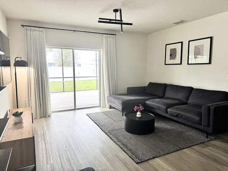 10954 Carlton Fields Dr — Photo 7