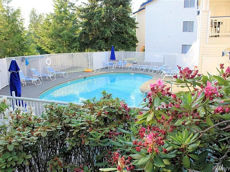 5000 Lake Washington Blvd NE #E105 — Photo 3