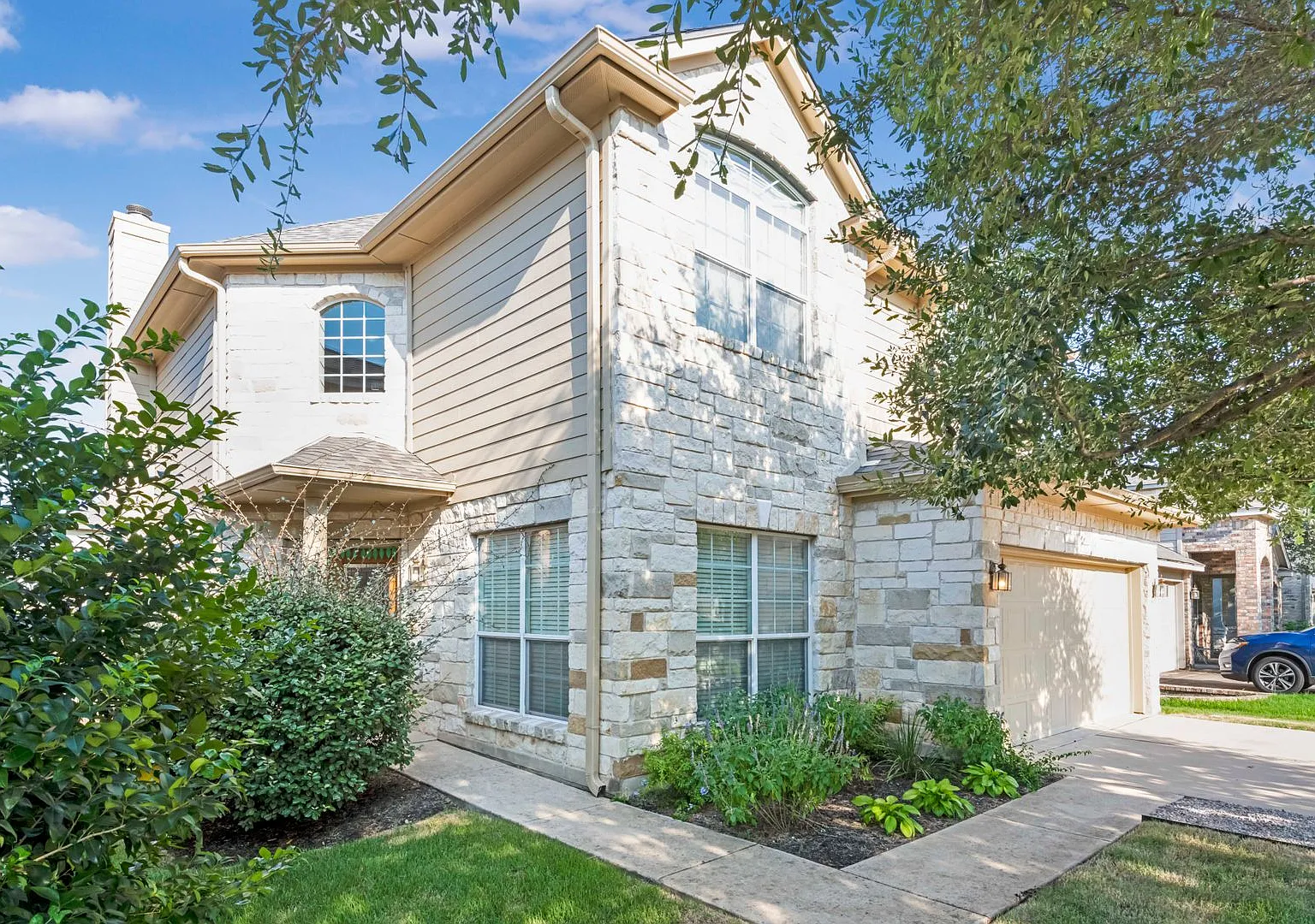 Stylish Avery Ranch Home — Photo 1