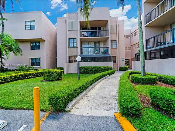 4th image of 10525 SW 112th Ave APT 309